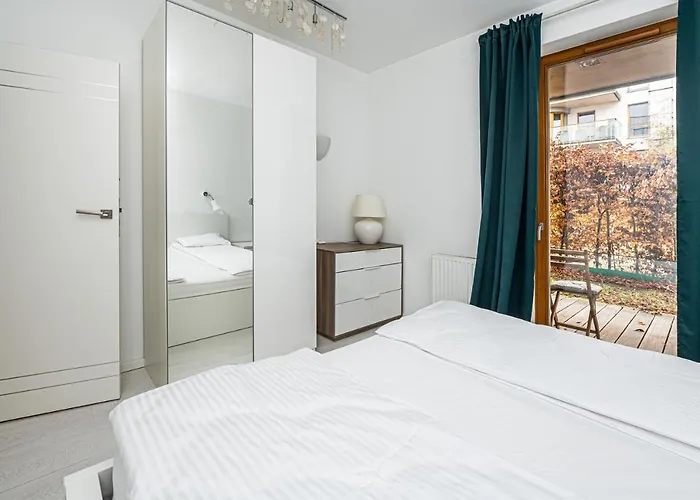 Apartment Nadmorski Dwor Lighthouse Gdansk