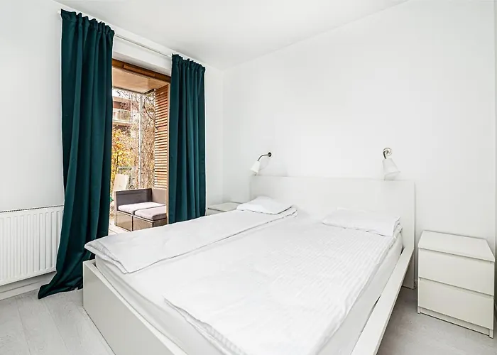 Nadmorski Dwor Lighthouse * Γκντανσκ