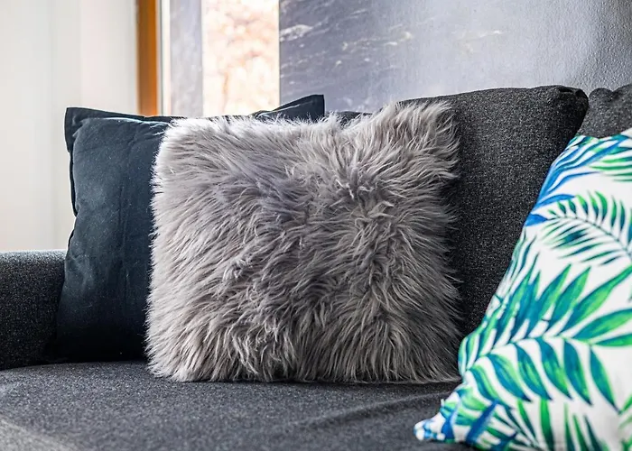 Nadmorski Dwor Lighthouse *