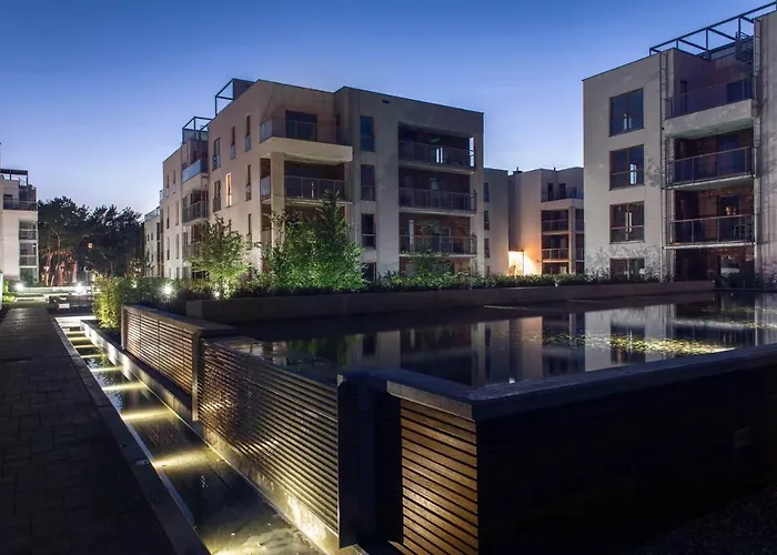 Nadmorski Dwor Lighthouse *