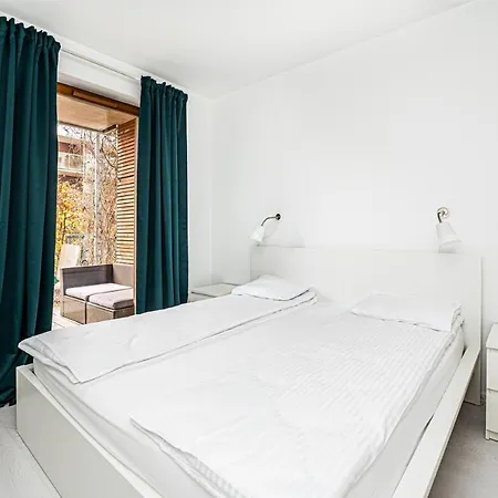 Nadmorski Dwor Lighthouse * 그단스크