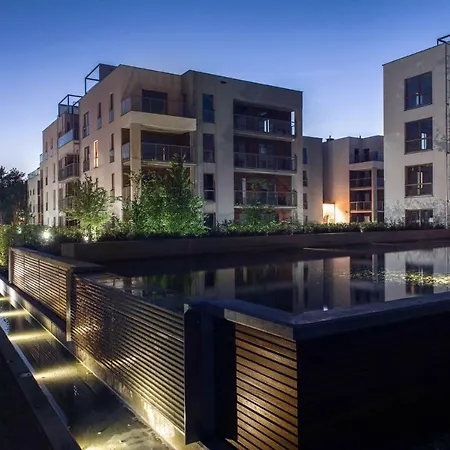 Nadmorski Dwor Lighthouse *